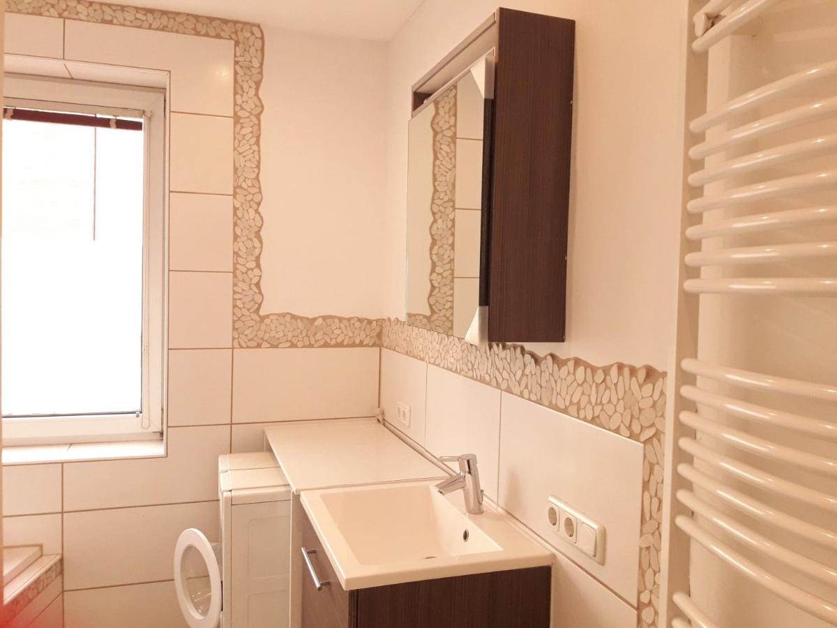 Traumapartment Poestlingberg, Reservierter Parkplatz, 4 Schlafzimmer Linz Bagian luar foto