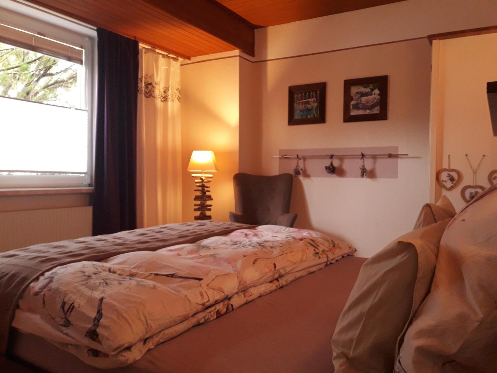 Traumapartment Poestlingberg, Reservierter Parkplatz, 4 Schlafzimmer Linz Bagian luar foto